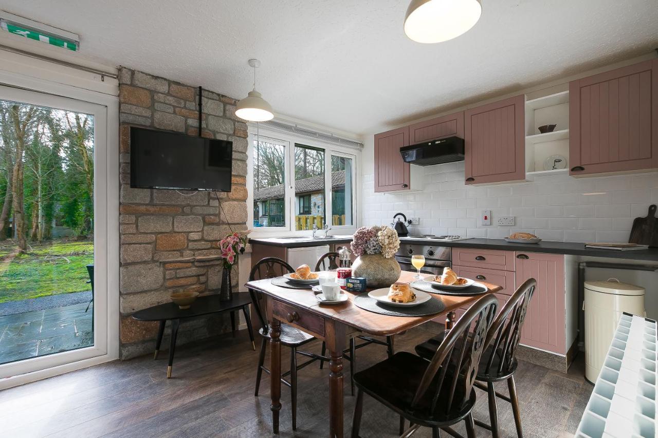 Cosy Woodland Home Uny Lelant Dış mekan fotoğraf